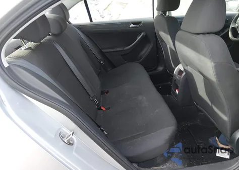 2016 Volkswagen Jetta 1.4T S z USA, uszkodzony, nr VIN 3VW267AJ3GM258623